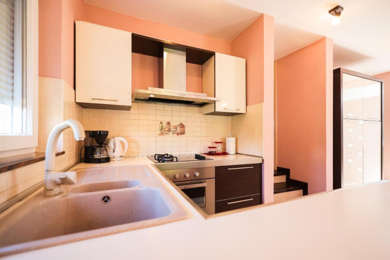 Holiday Home Cvita Sukosan Luaran gambar